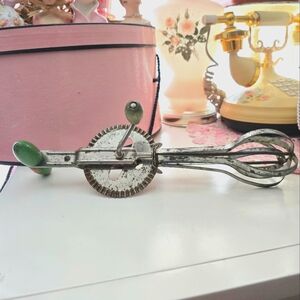 Vtg Egg Beater Wooden Handle